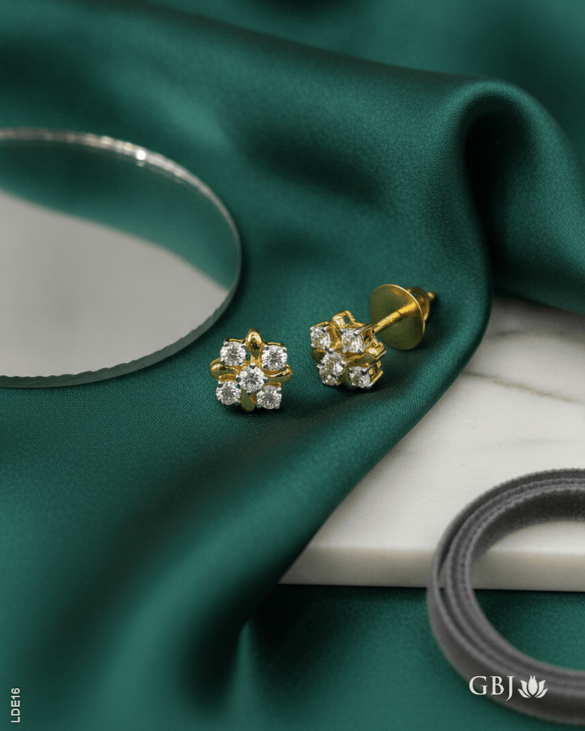14K Lab-Grown Diamond Floral Cluster Tops - GEHNABOX