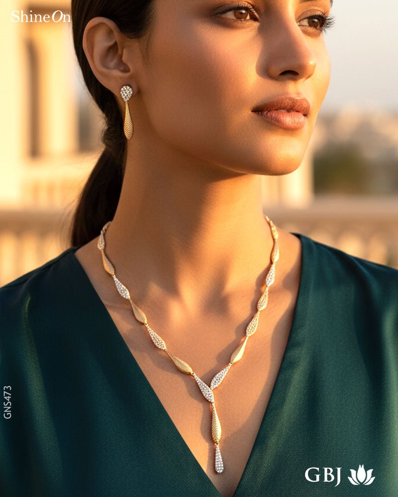 18K Rose Gold Unique Necklace Set - GEHNABOX