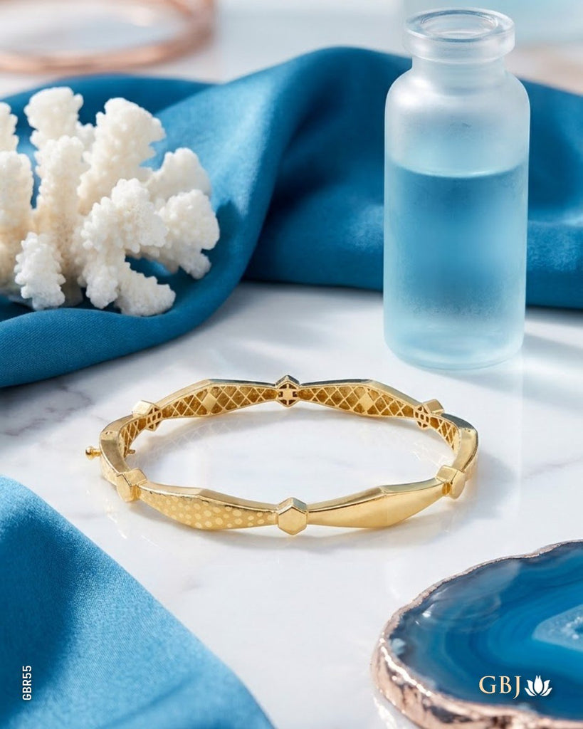 18K Yellow Gold Hexagonal Node Kada Bracelet - GEHNABOX