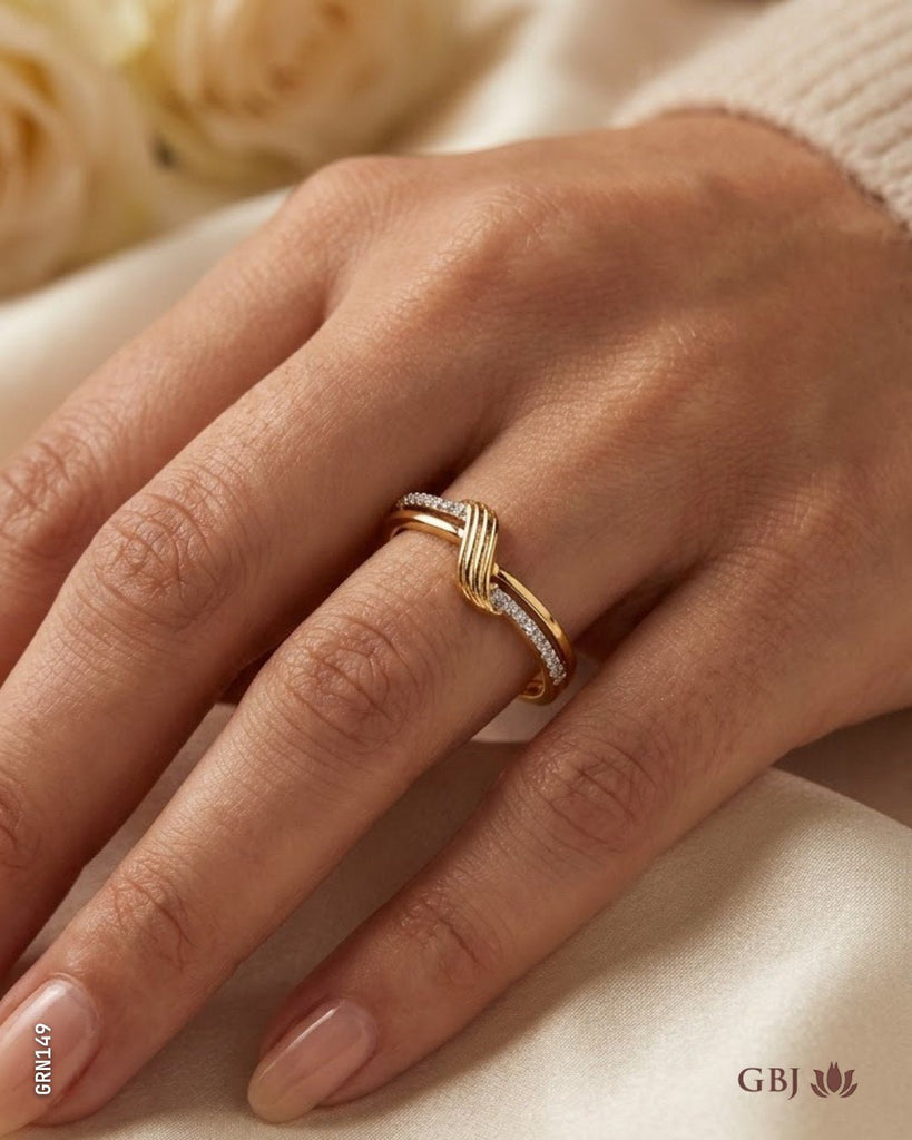 18K Yellow Gold Interwoven Swarovski Ring - GEHNABOX