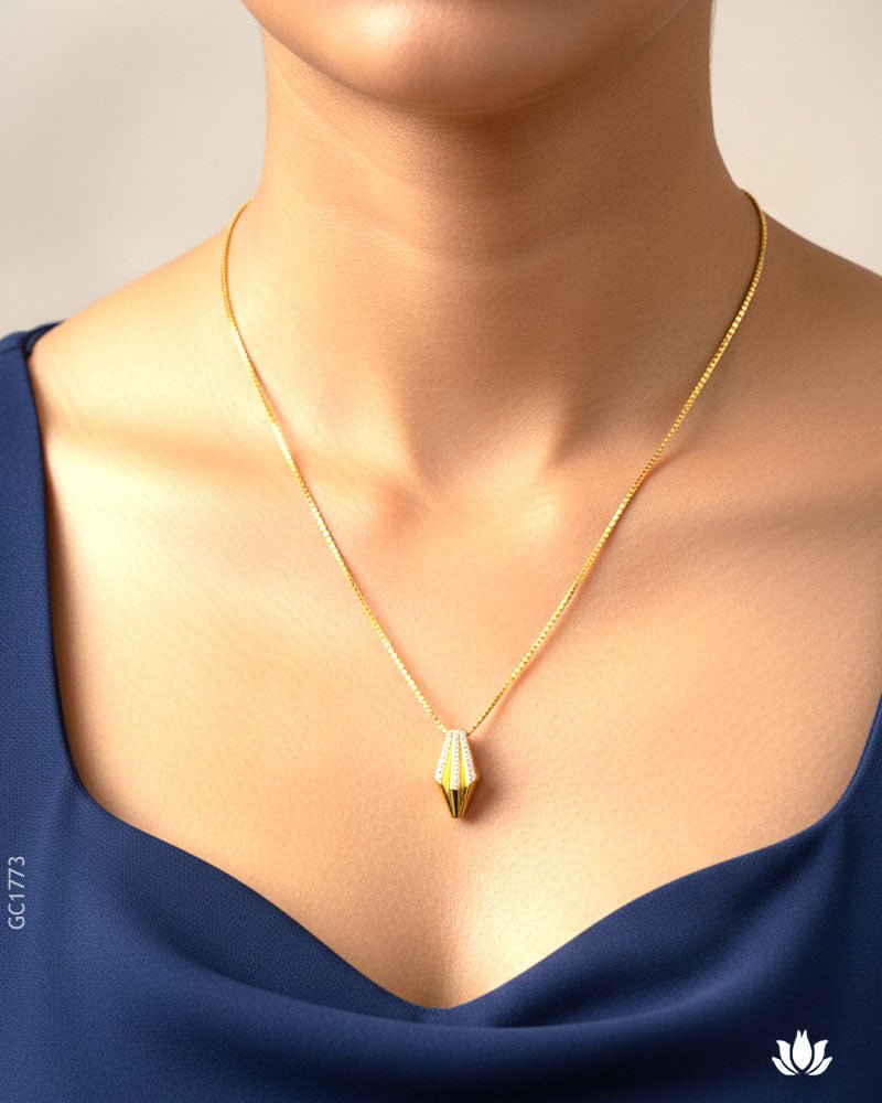 18K Yellow Gold Modern Chain Locket - GEHNABOX