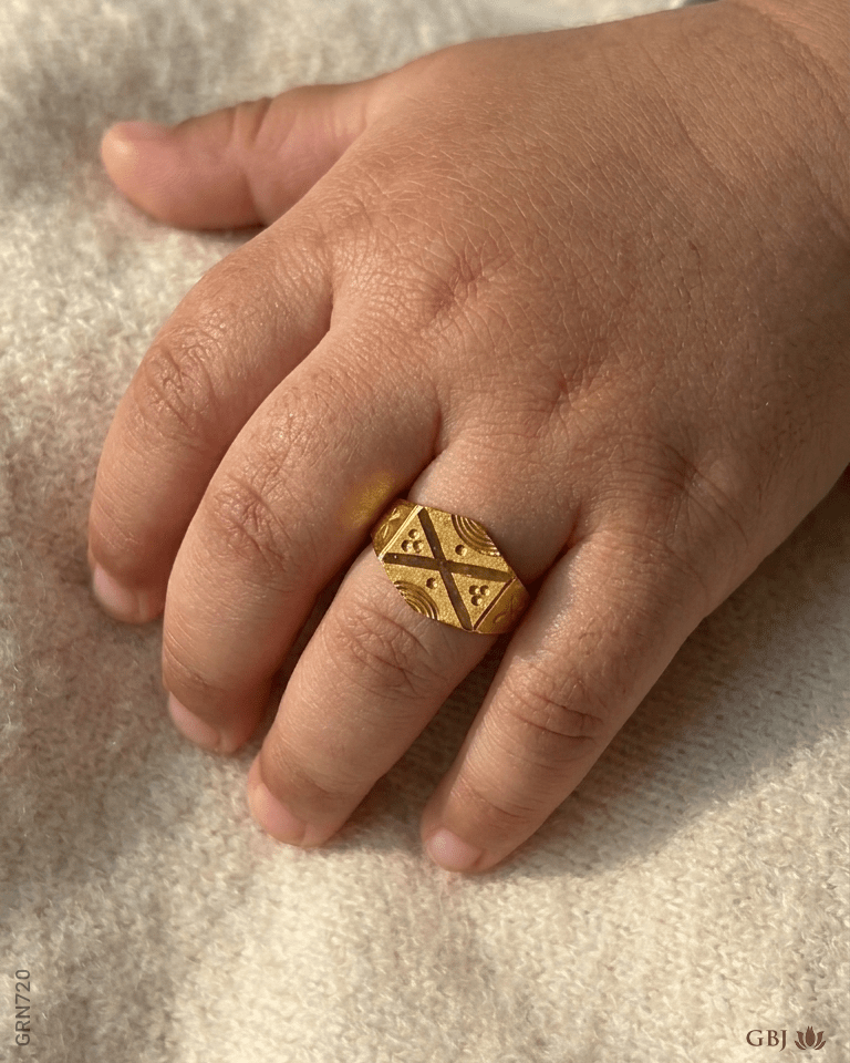 22k Yellew Gold Elegant Baby Ring - GEHNABOX