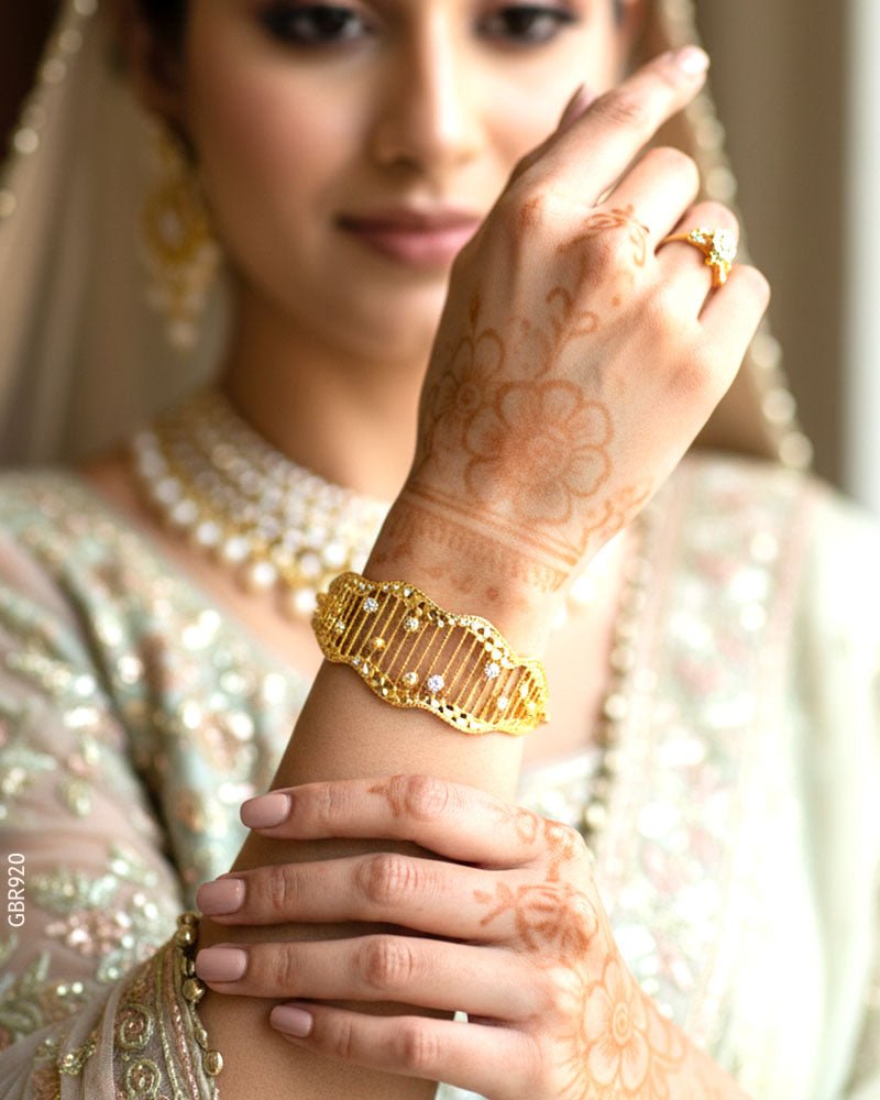 22K Yellow Gold Traditional Bracelet - GEHNABOX