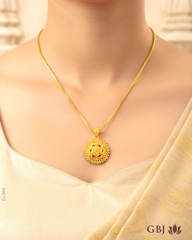 22K Yellow Gold Traditional Swirl Locket - GEHNABOX