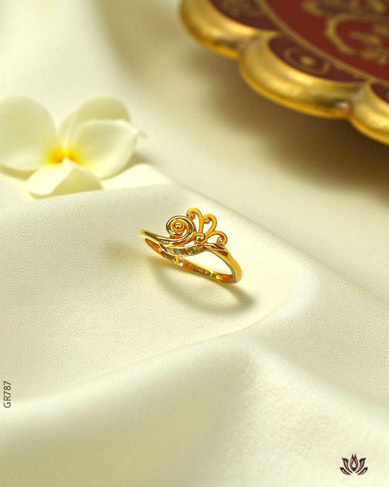 22K Yellow Gold Unique Design Ring - GEHNABOX
