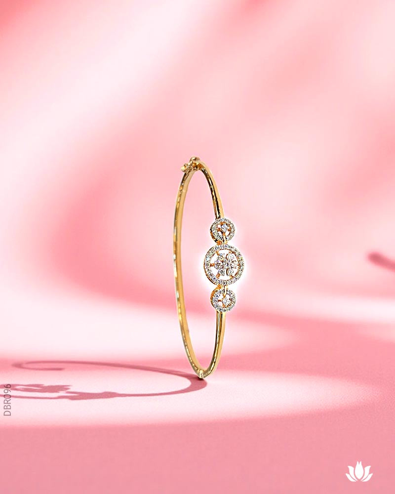 18K Real Diamond Stylish Kada Bracelet E-F/VVS