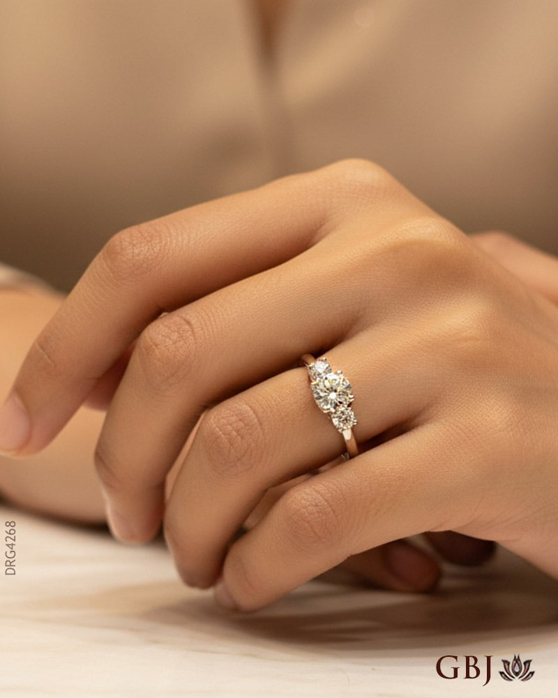 18K Real Diamond Solitaire Prominent Ring L / VVS