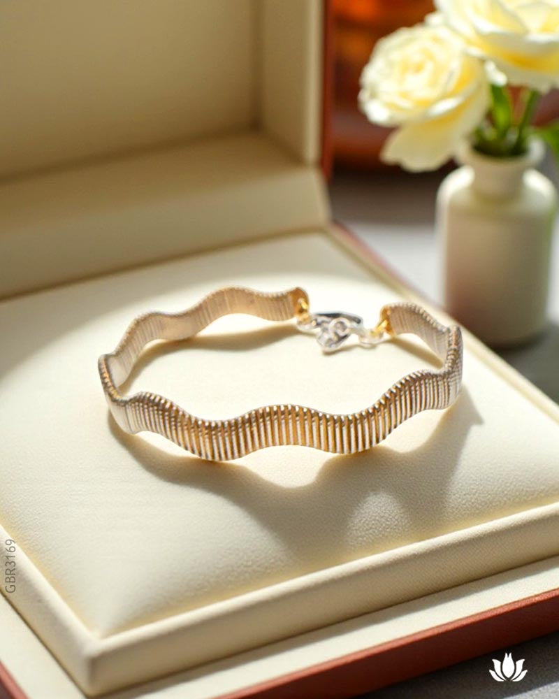 18K Rose Gold Wavelet Bracelet