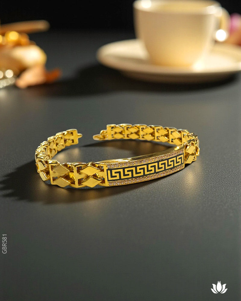 22K Yellow Gold Elegant  Bracelet