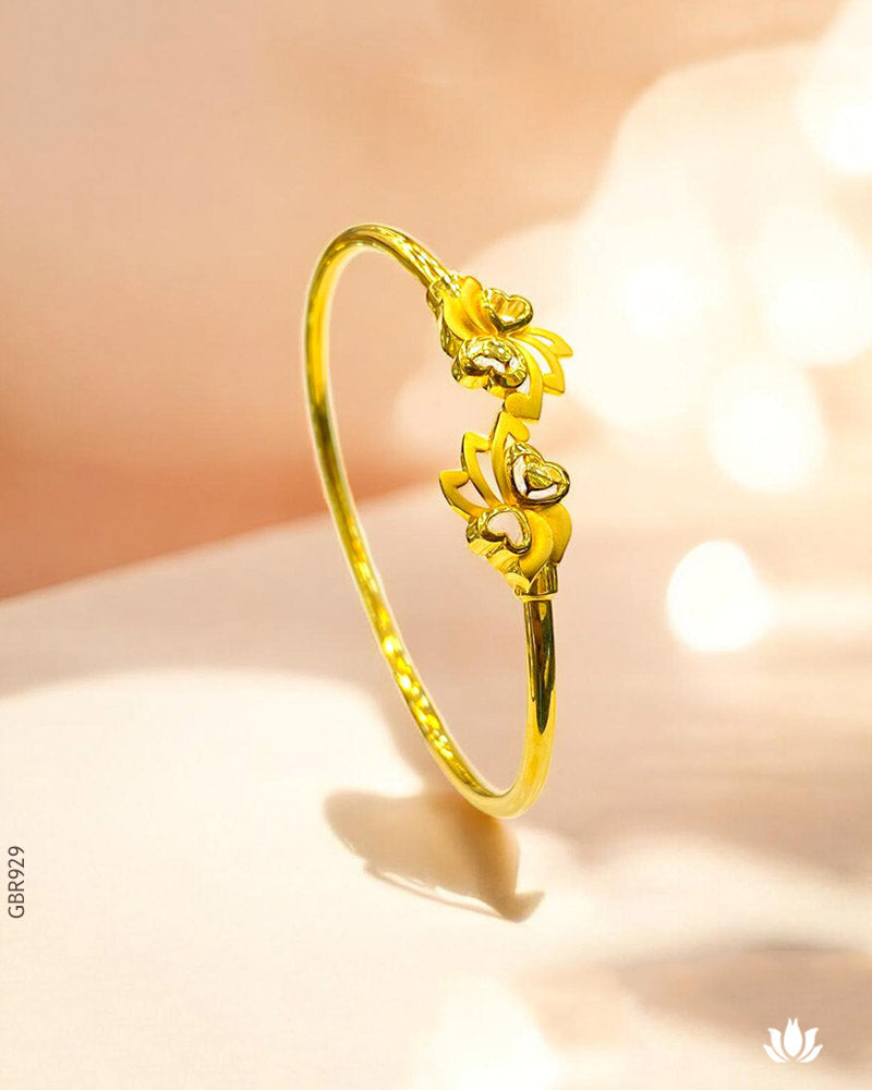22K Yellow Gold Lotus Bloom Bracelet