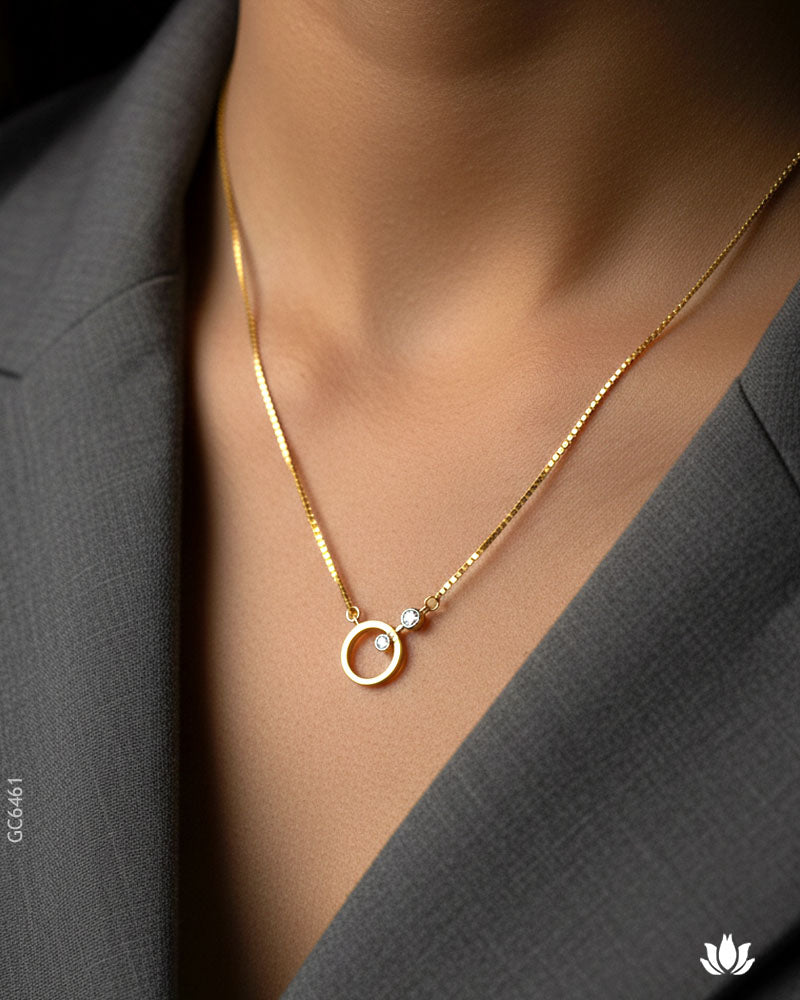 18K Yellow Gold Circular Motif Chain Locket