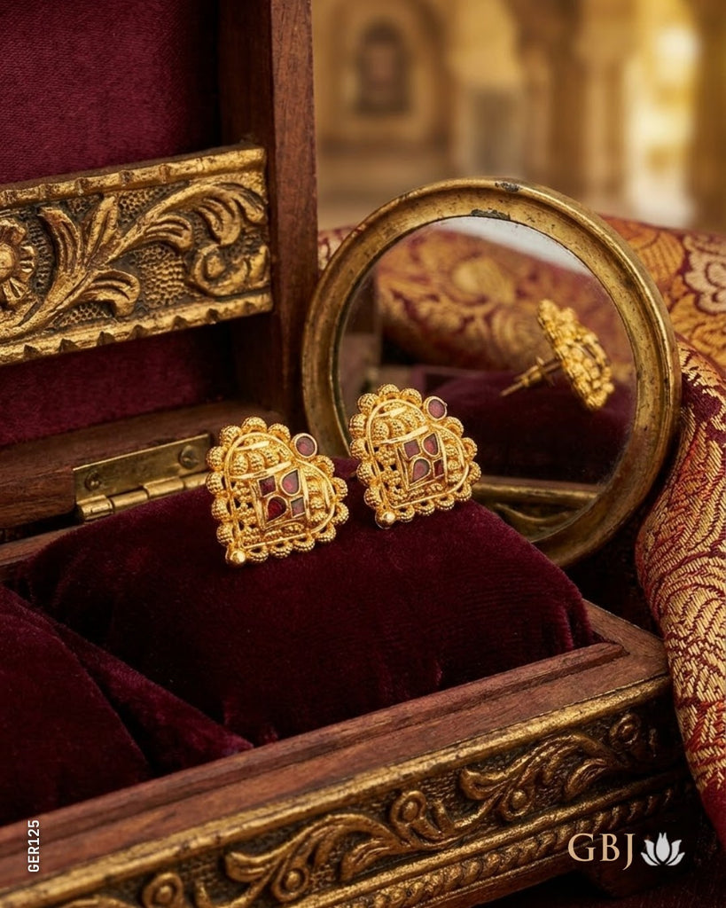 22K Yellow Gold Exquisite Heart Stud Tops