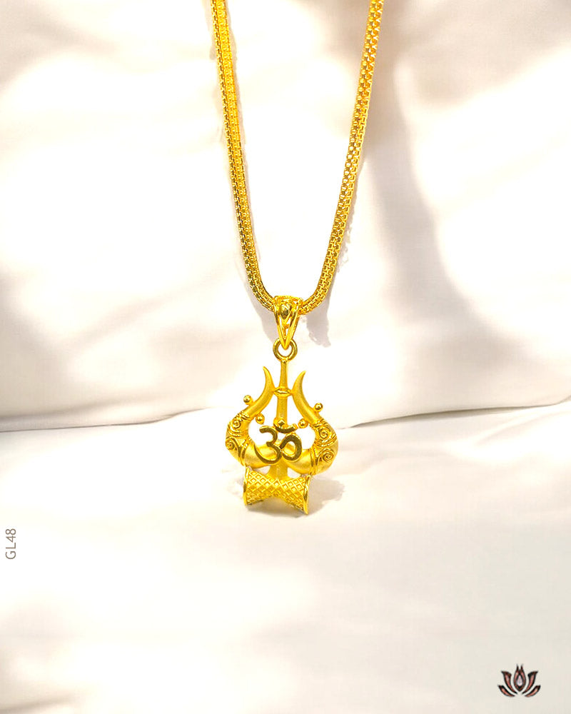 22K Yellow Gold  Om Trishula  Locket
