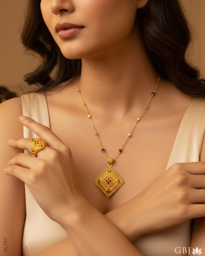 22K Yellow Gold  Floral Meenakari Locket
