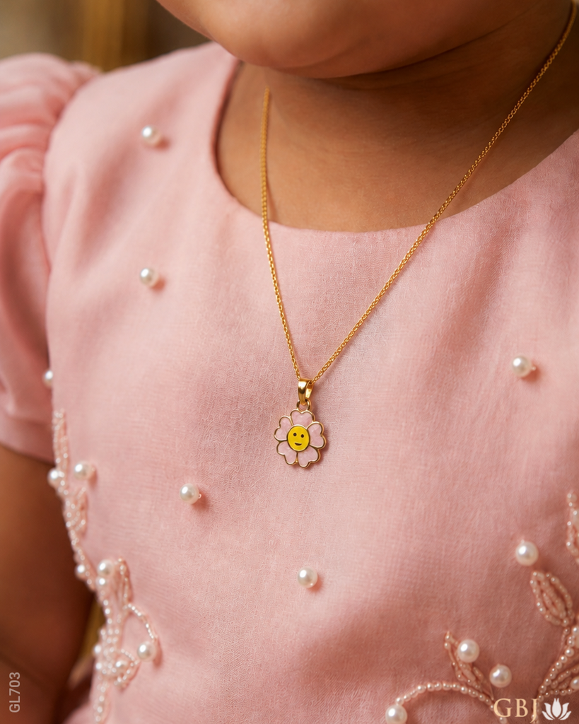 22K Yellow Gold Flower Smiley Baby Locket