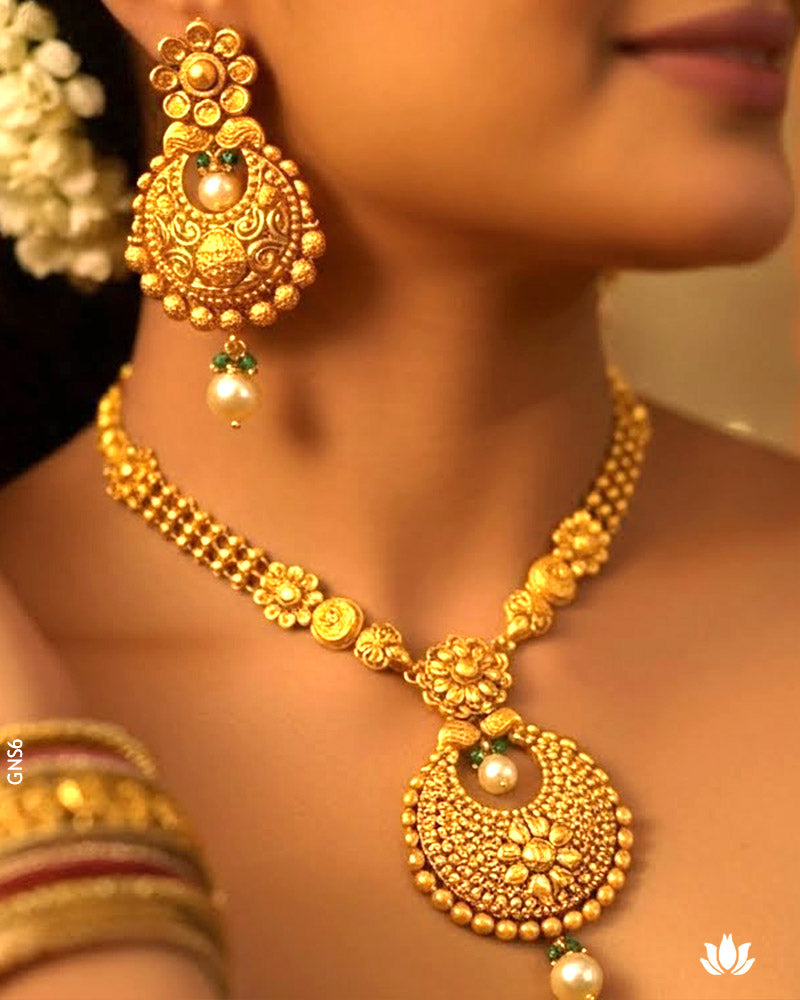 22K Antique Gold Traditional Pearl Drop Necklace Set