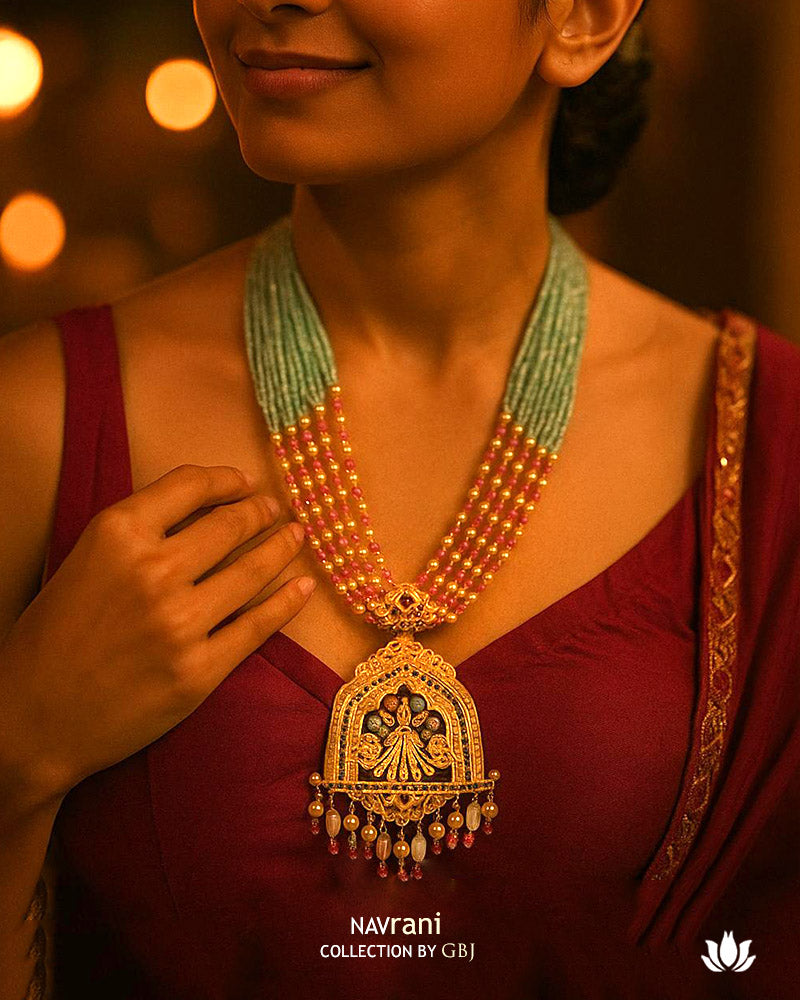 22K Yellow Gold Polki Stylish Pendant Set