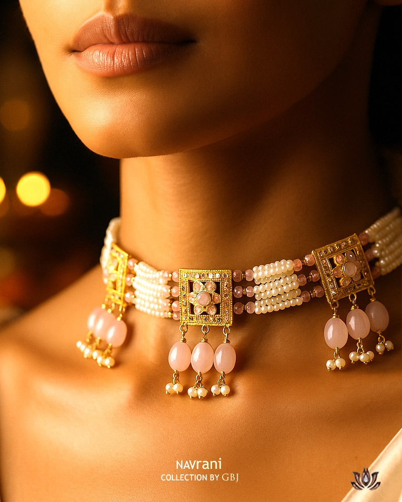 22K Yellow Gold Polki Delicate Pendant Set
