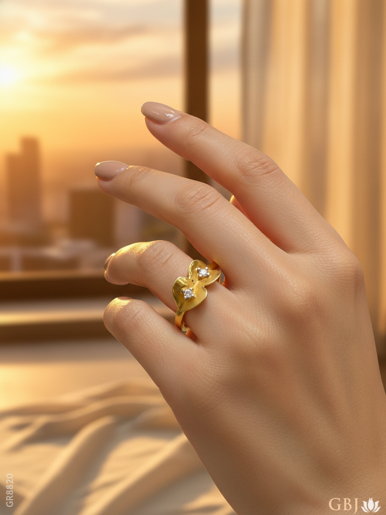 22K Yellow Gold Crystals Ring