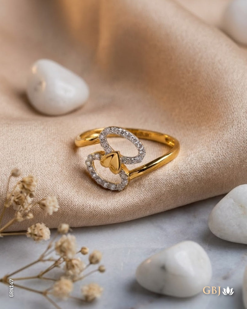 18K Yellow Gold Elegant Swarovski Ring