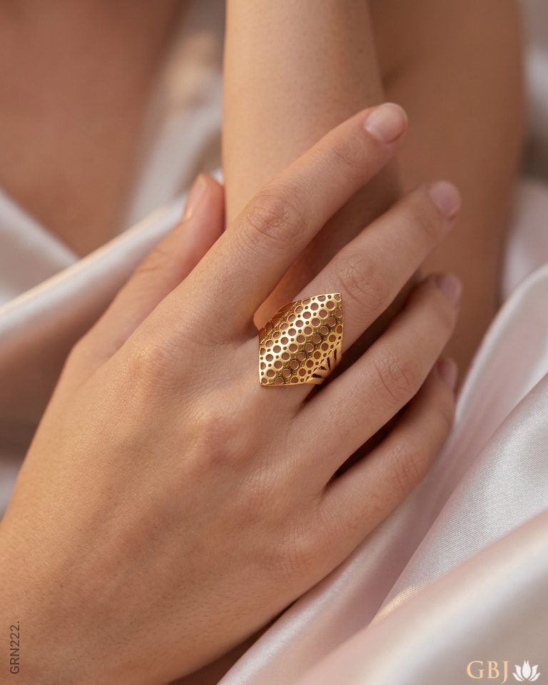 18K Yellow Gold Honeycomb Ring