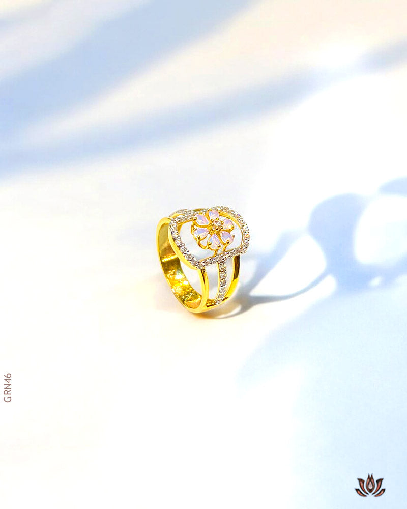 18K Yellow Gold Floral Motif Stone Ring