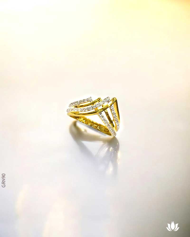 18K Yellow Gold Unique Swarovski Ring